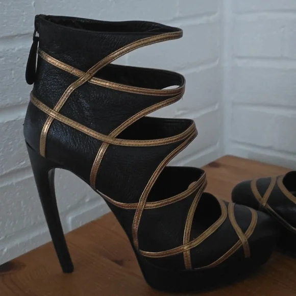 Alexander McQueen High Armadillo Boot 130 NWOT - Picture 8 of 12